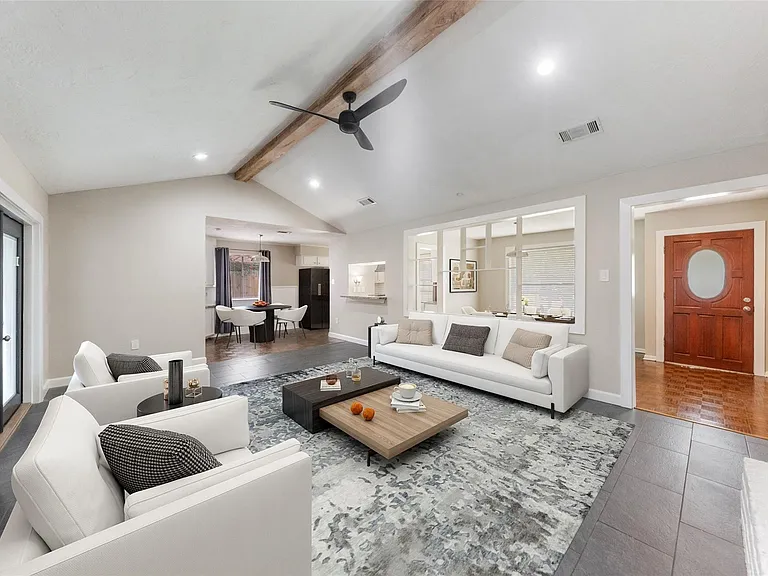 12018 Mulholland Dr — Photo 26