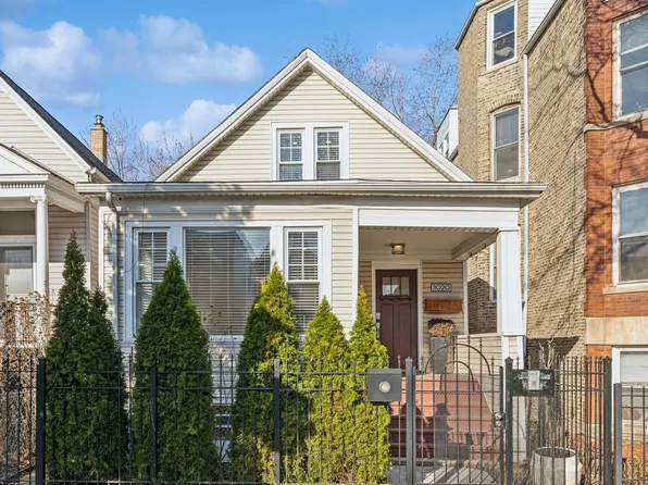 3020 N Christiana Ave, Chicago, IL 60618