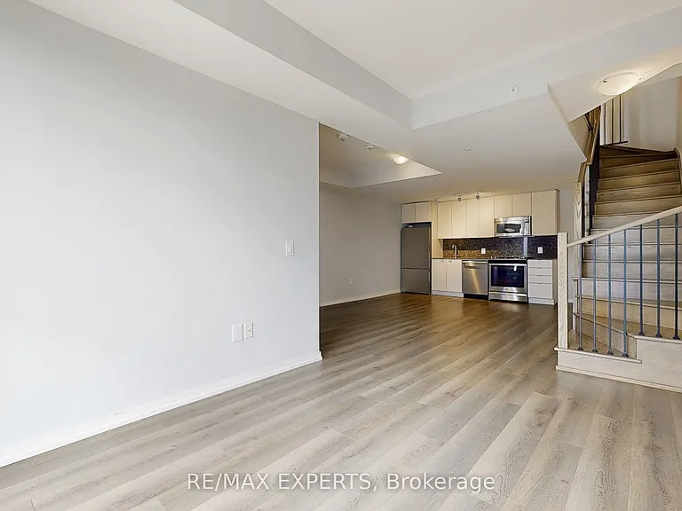 3237 Bayview Ave #Townhouse 106 — Photo 13