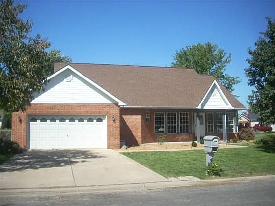 1st image of 2 Cheryl Dr
