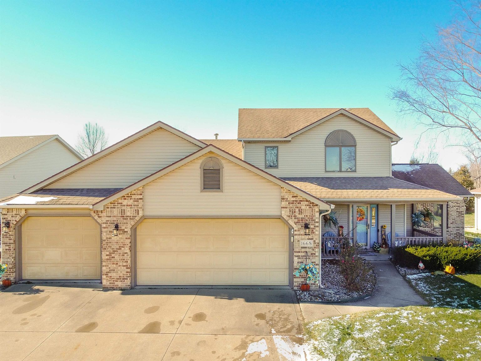 1668 E Ravenwood Ln, Columbia City, IN 46725 Zillow