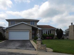 4129 Cambridge Cir, Country Club Hills, IL