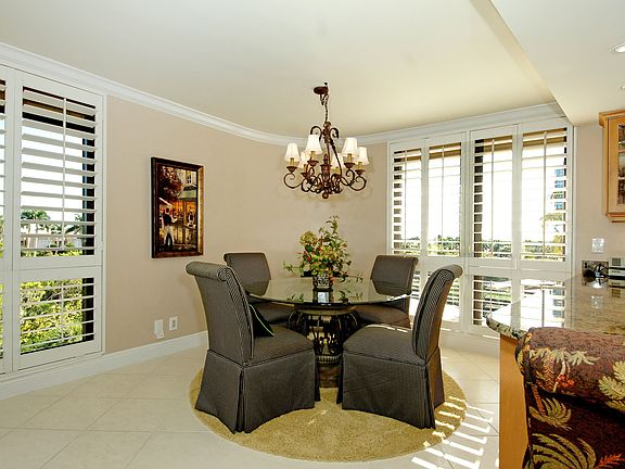 4th image of 4005 Gulf Shore Blvd N APT 401