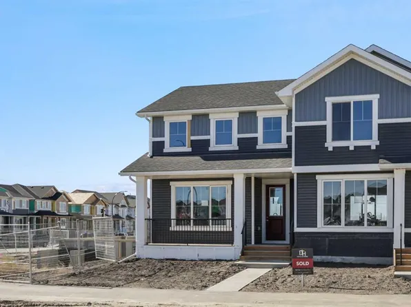 223 N Waterford Hts, Chestermere, AB T1X 2P7