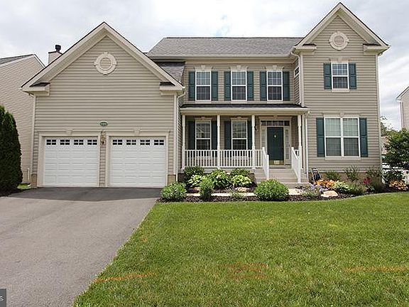 Alt view of front of home