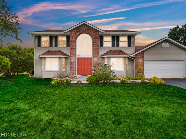 9344 Cheviot Dr, Roscoe, IL 61073