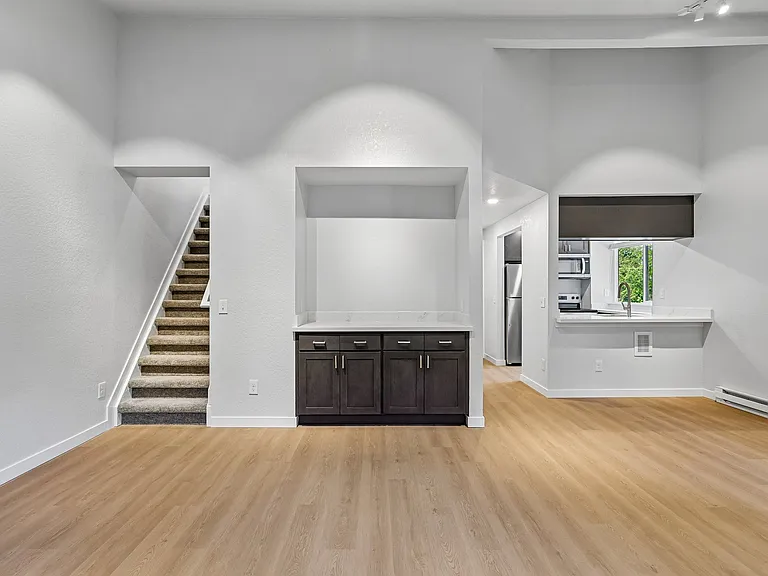 12607 NE 119th St #5 — Photo 3