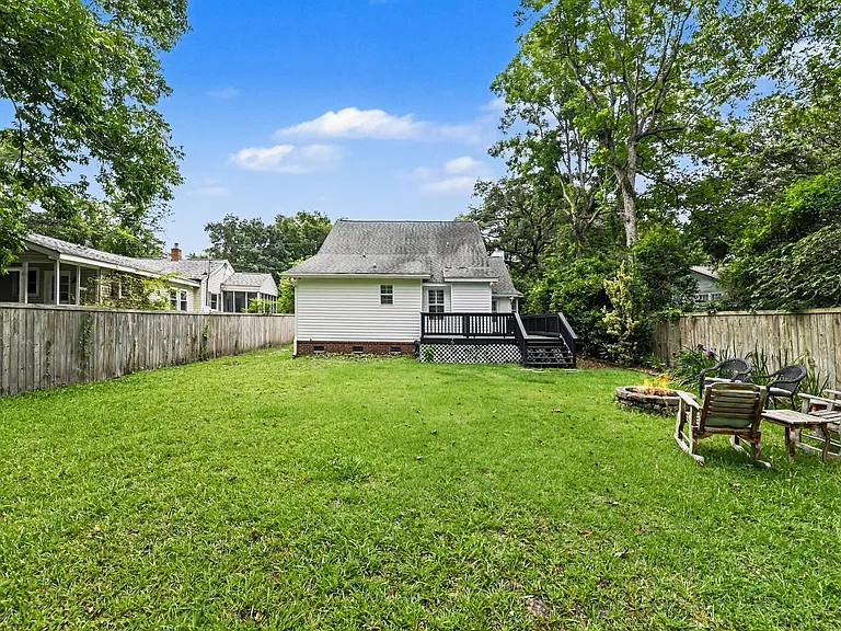 333 Riverland Dr — Photo 15