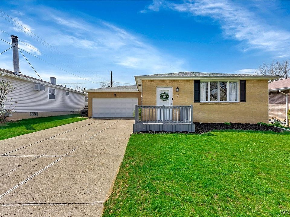 7 Lucerne Ct, Cheektowaga, NY 14227 Zillow