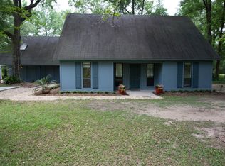 16434 Spring Ranch Rd, Livingston, LA 70754