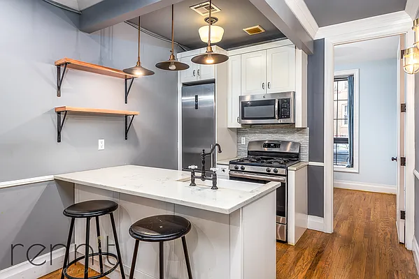 Rented by Rennit Inc. | media 10