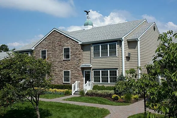 Fairfield Harbor At Babylon Village — Photo 3