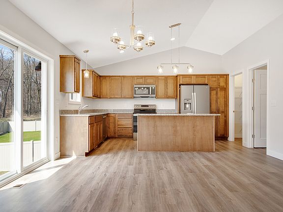 Dining Room To Kitchen View.
