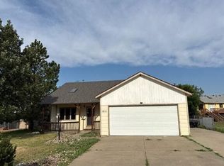 1611 Copperfield Dr, Rapid City, SD 57703