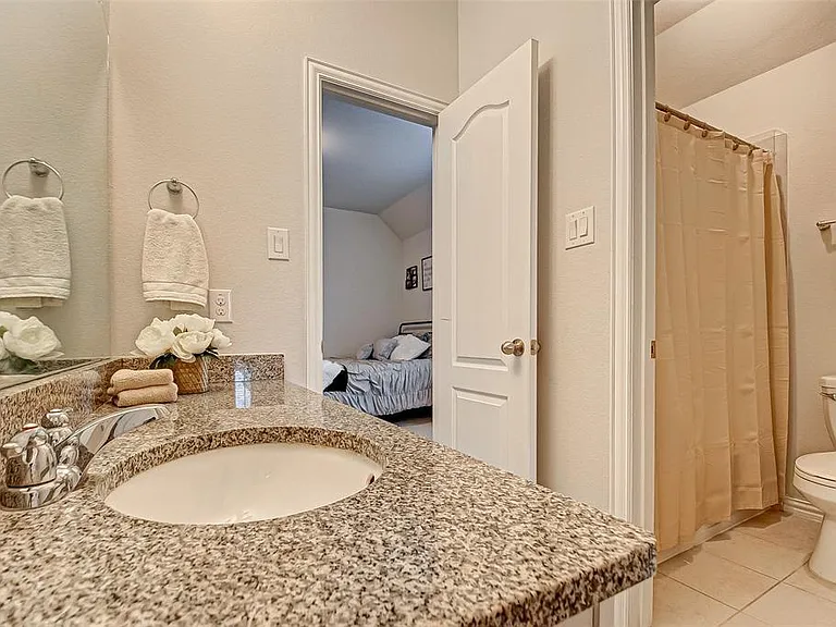 23811 Via Viale Dr — Photo 34