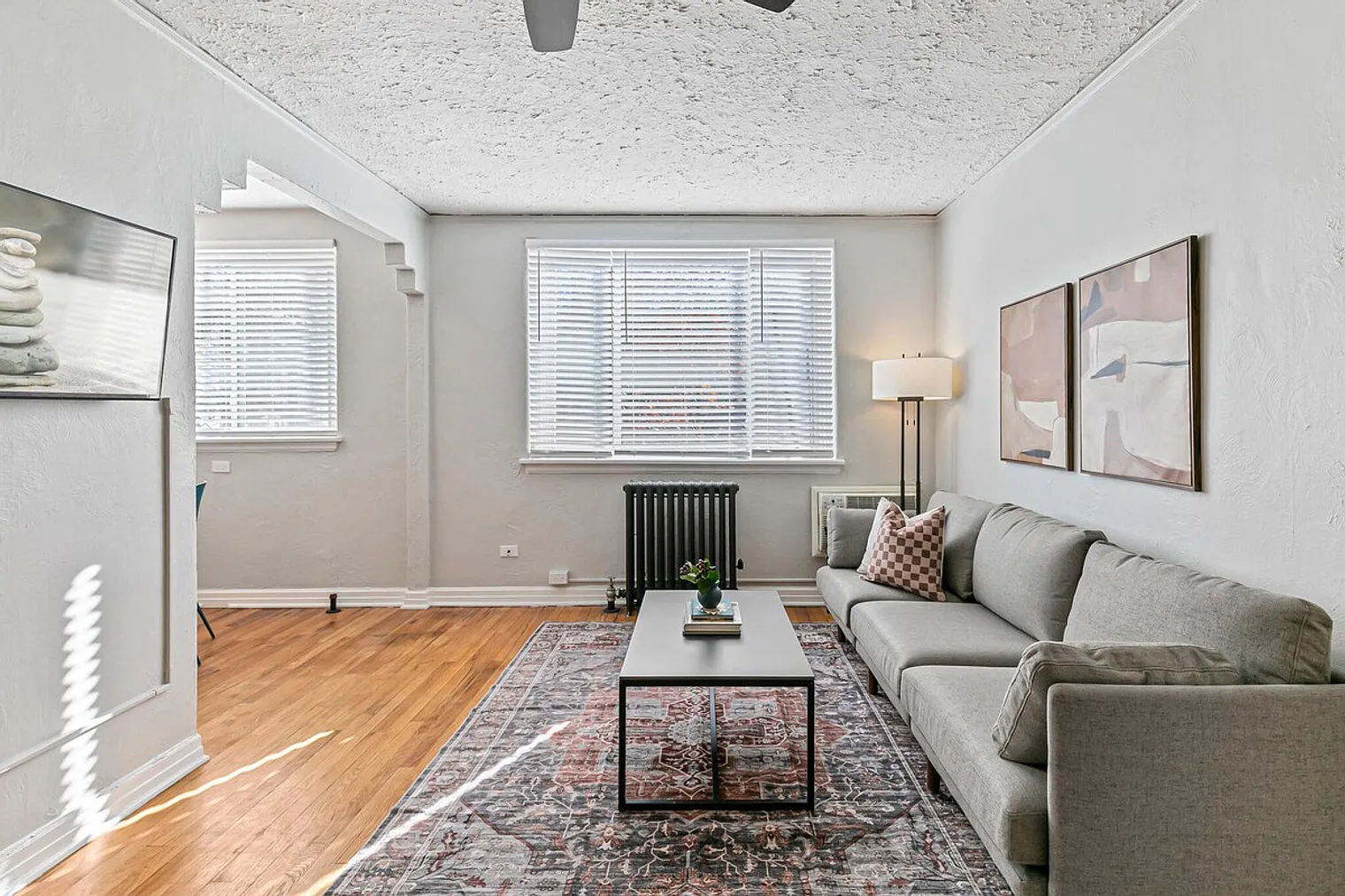 1 bed, 1.0 bath, 452 sqft, $2,413 — Photo 4