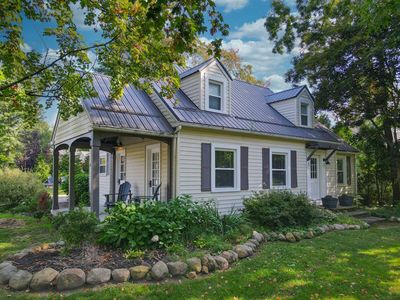 98 Mapleridge Rd, Chagrin Falls, OH, 44022