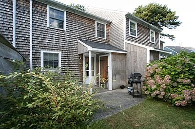 3rd image of 52 Woodview Drive #52