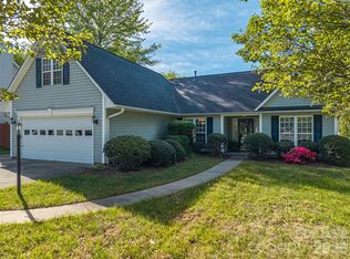 171 Rolling Meadow Rd, Fletcher, NC 28732
