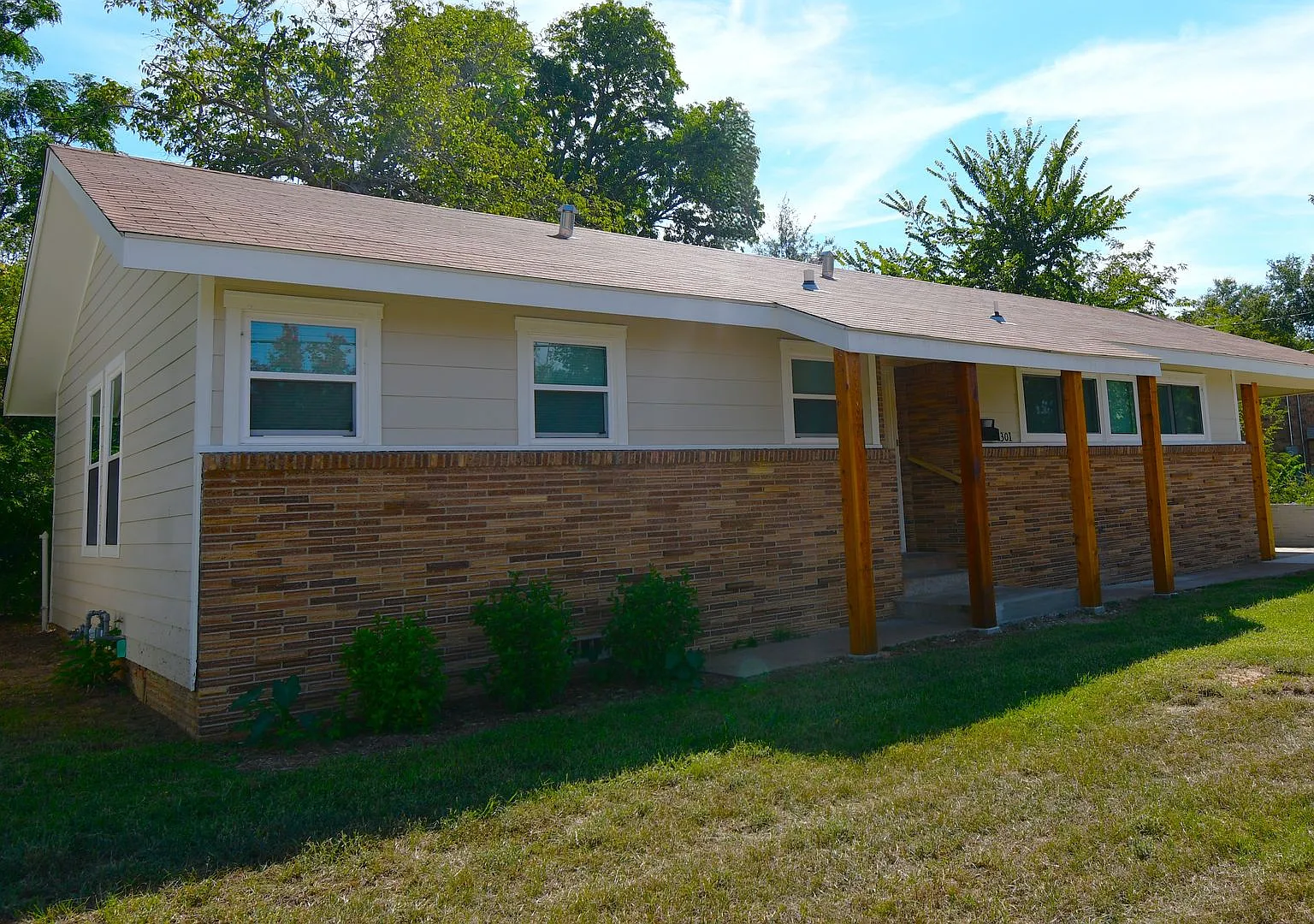 Renovated 3-Bedroom, 1-Bath Near Tyler Jr. College — Photo 2