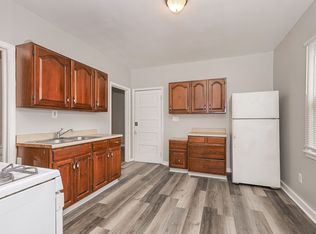 4039 Valley Rd, Cleveland, OH 44109