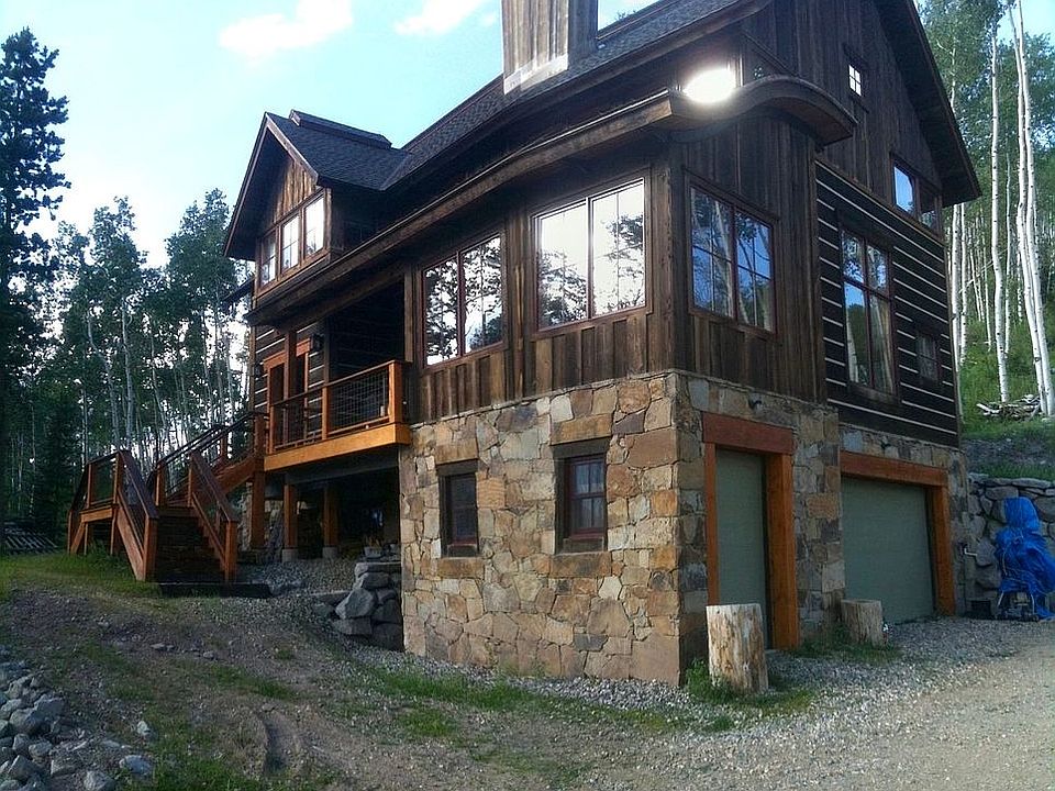 2nd image of 61060 Cottonwood St