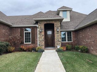 2916 S Ranch Dr, Springfield, MO 65809