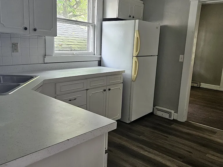 610 S Washington St #A — Photo 12