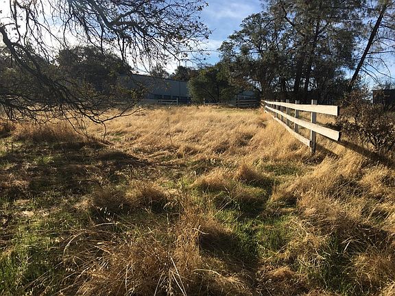5th image of 3840 Grass Valley Hwy