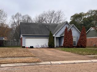 5635 Kentwood Dr, Horn Lake, MS 38637