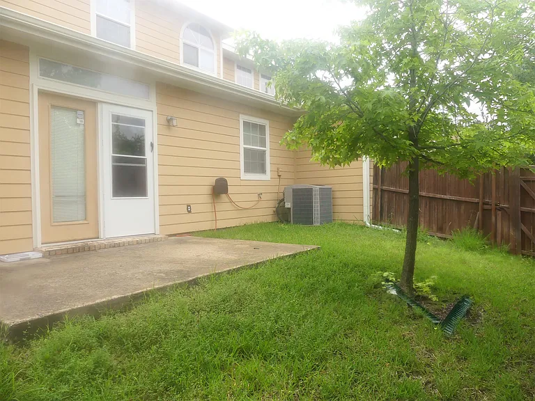 6200 Texana Way #1 — Photo 13