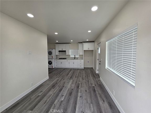 4th image of 9531 Mallard Ave