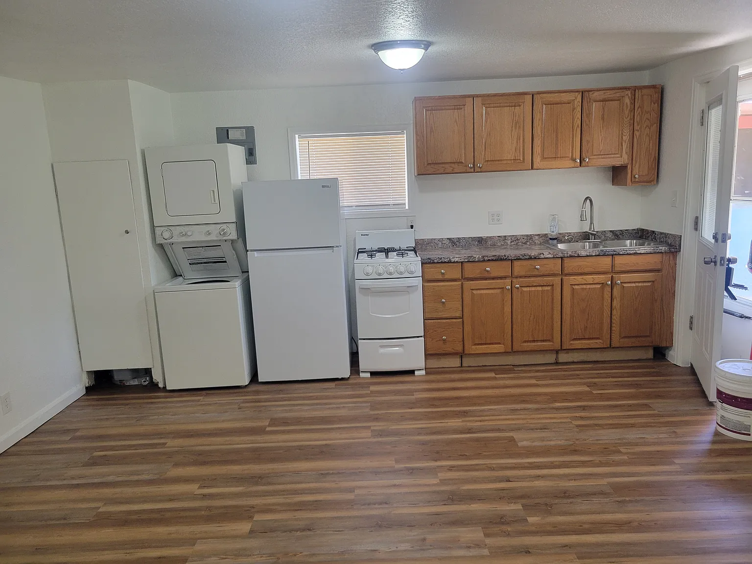 1 bed, 405 sqft, $1,071 — Photo 4