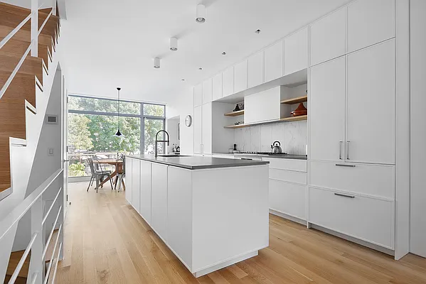 Sold by Compass | media 18