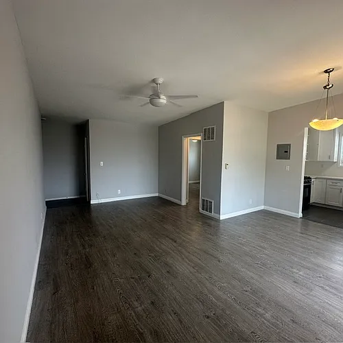 3410 Club Dr #9 Photo 1