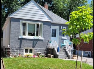 33 Sharpe St, Toronto, ON M1N 3T7