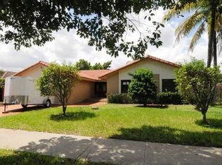 20132 NW 62nd Ave, Hialeah, FL 33015