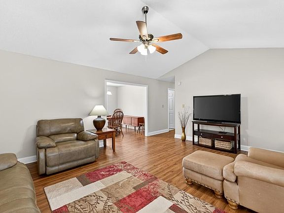 5th image of 335 Ranger Way
