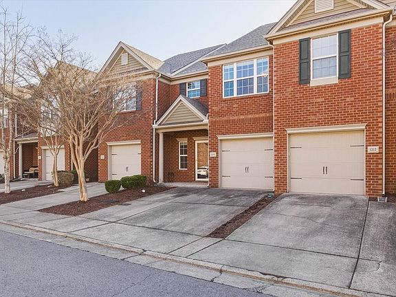 2nd image of 1314 Crown Point Pl