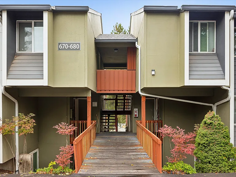 Fairmount Park Apartments — Photo 3