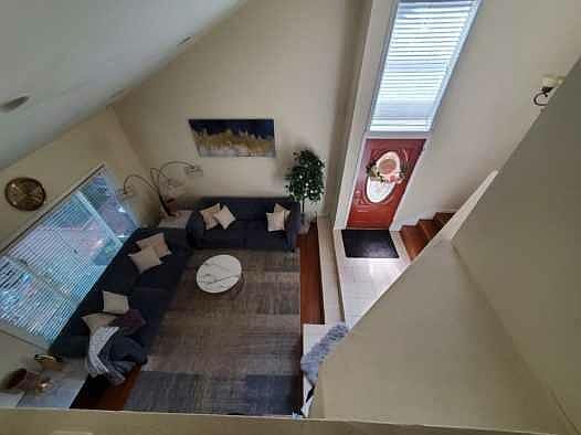 3rd image of 1566 Theo Dr