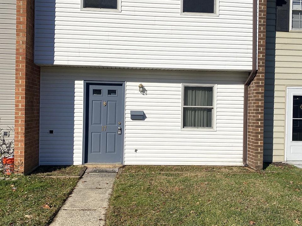 1st image of 17 Sailboat Cir