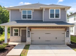 1745 Eastover Dr, Kernersville, NC 27284