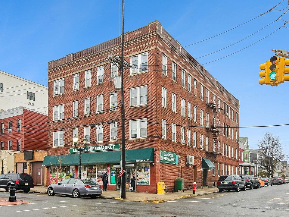 1st image of 6700 Park Ave #13