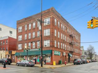 6700 Park Ave #13, West New York, NJ 07093