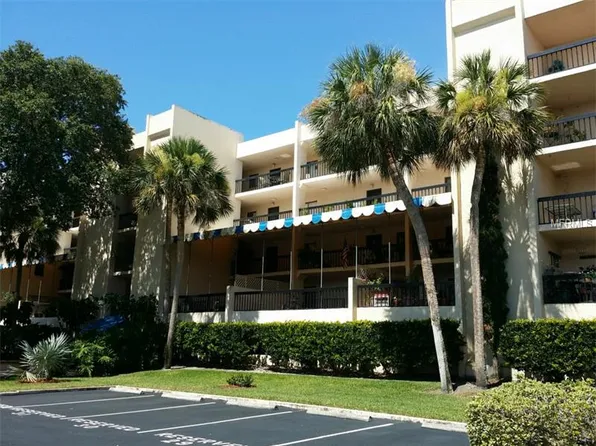 203 Tarpon Point, Tarpon Springs, FL 34689