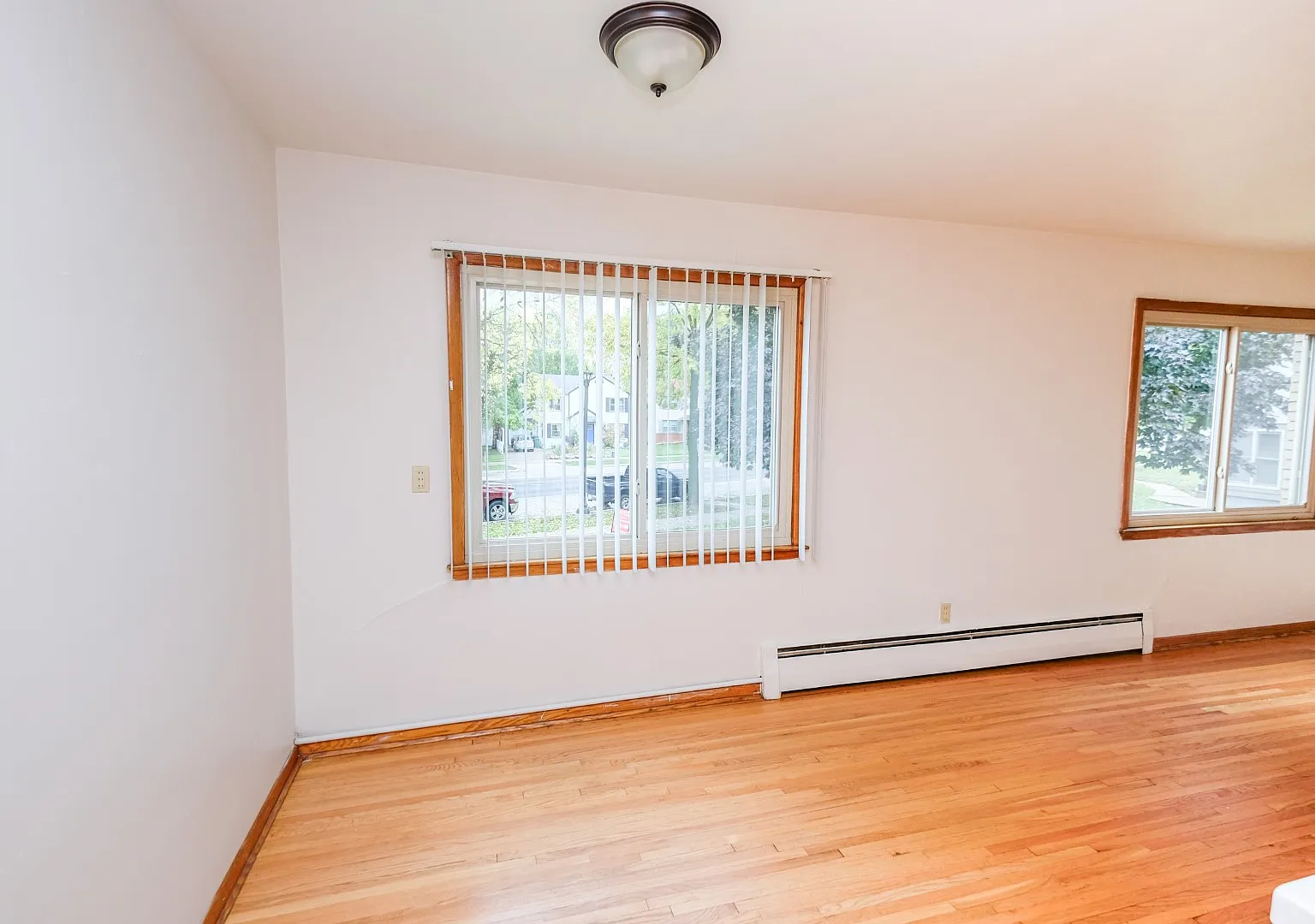 4330 Minnehaha Avenue — Photo 3