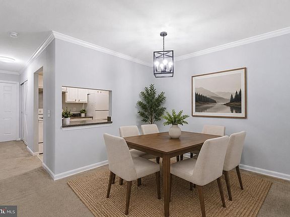5th image of 18322 Streamside Dr APT 301