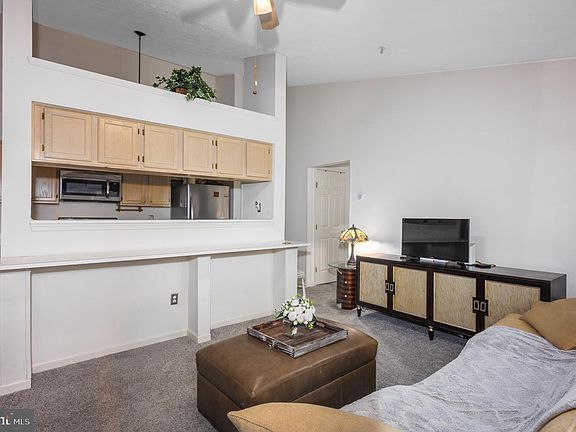 4th image of 2937 Katewood Ct #5