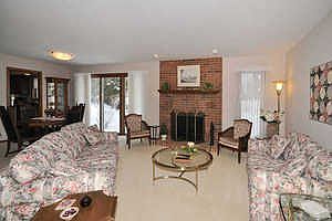 2nd image of 1638 N Douglas Ct